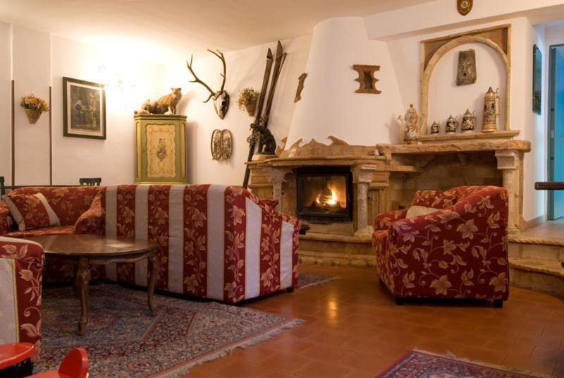 LH Albergo Il Paradiso Pescasseroli Esterno foto