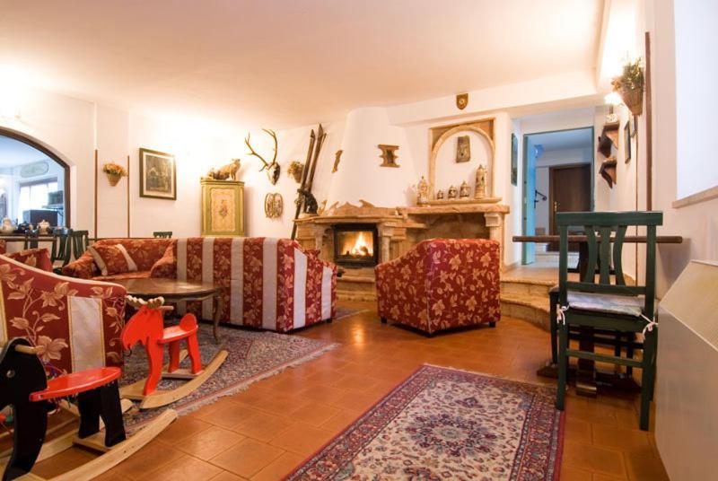 LH Albergo Il Paradiso Pescasseroli Esterno foto