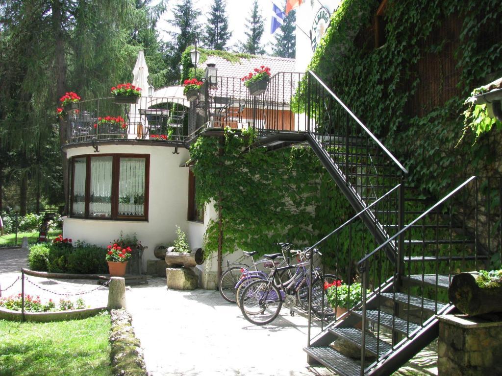 LH Albergo Il Paradiso Pescasseroli Esterno foto