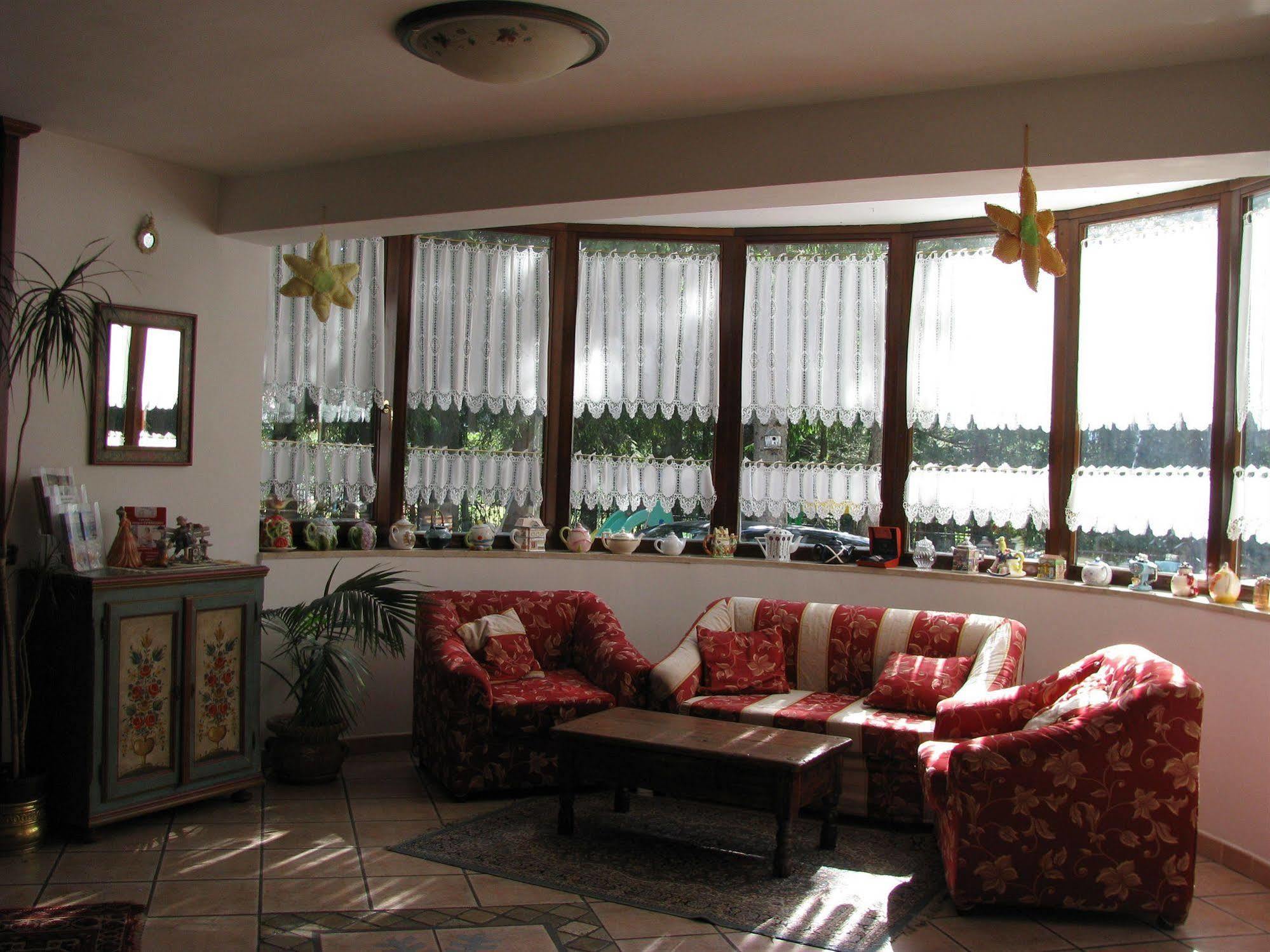 LH Albergo Il Paradiso Pescasseroli Esterno foto